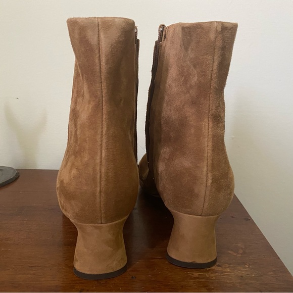 Vince Hilda Suede Ankle Boot Bootie 8 Brown Light Fawn - - Picture 2 of 6